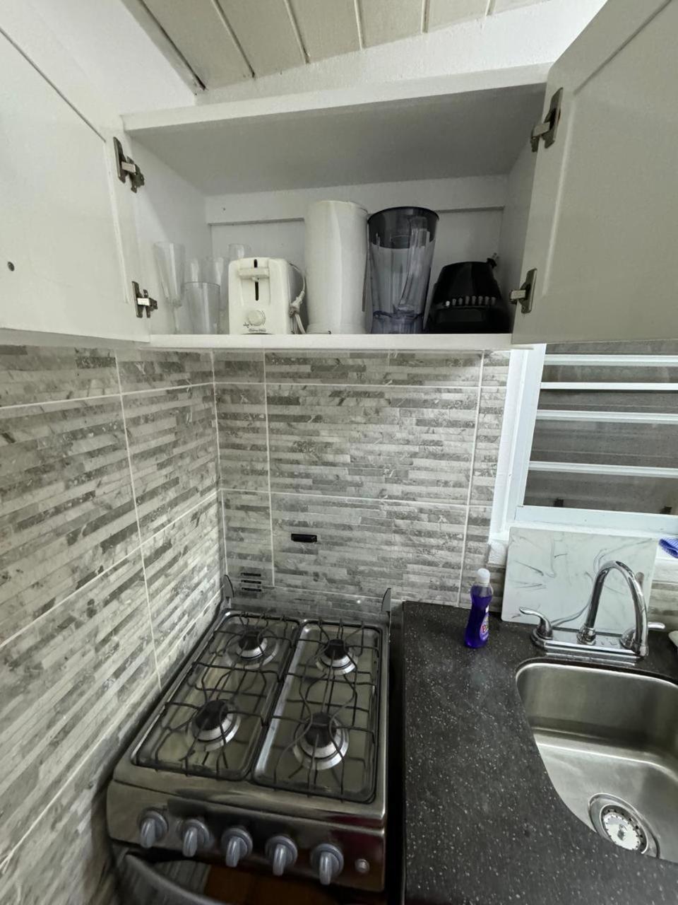 Halcyon Heights Condominium Dickenson Bay Zewnętrze zdjęcie